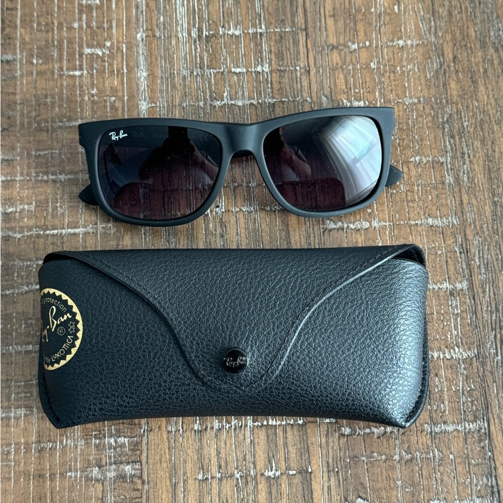 Rayban Justin sunglasses